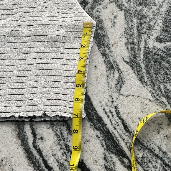 Guess Halter Striped Stretch Top Size Medium - Picture 8 of 10